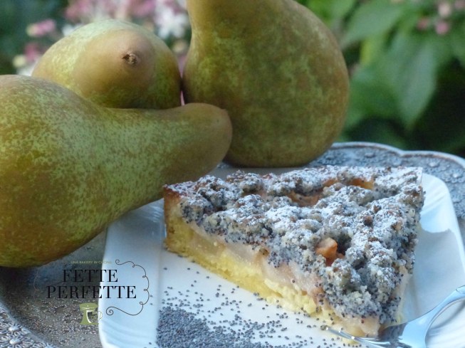 Crostata di pere e Streusel ai semi di papavero